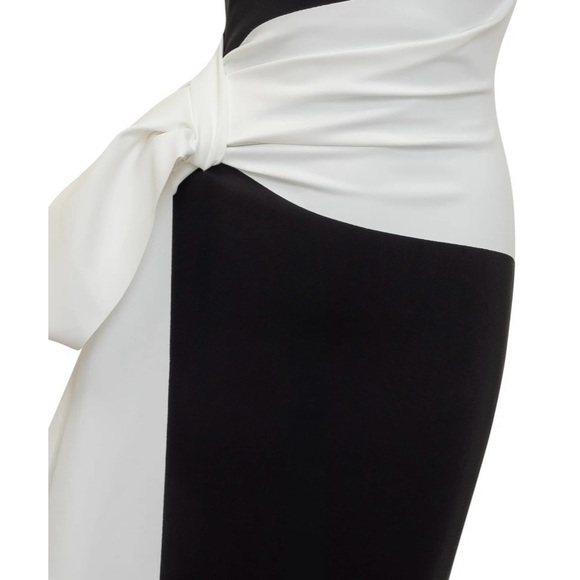 Chiara Boni Black and White Midi Dress - Picture 4 of 4